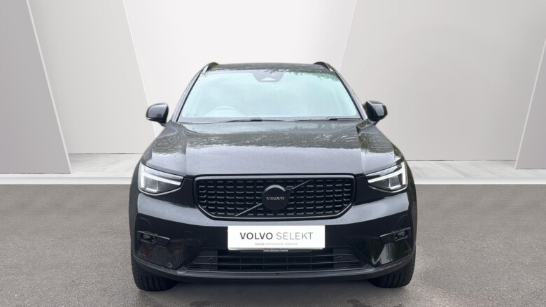 Volvo XC40 2.0 B3P Plus Black Edition 5dr Auto Petrol Estate